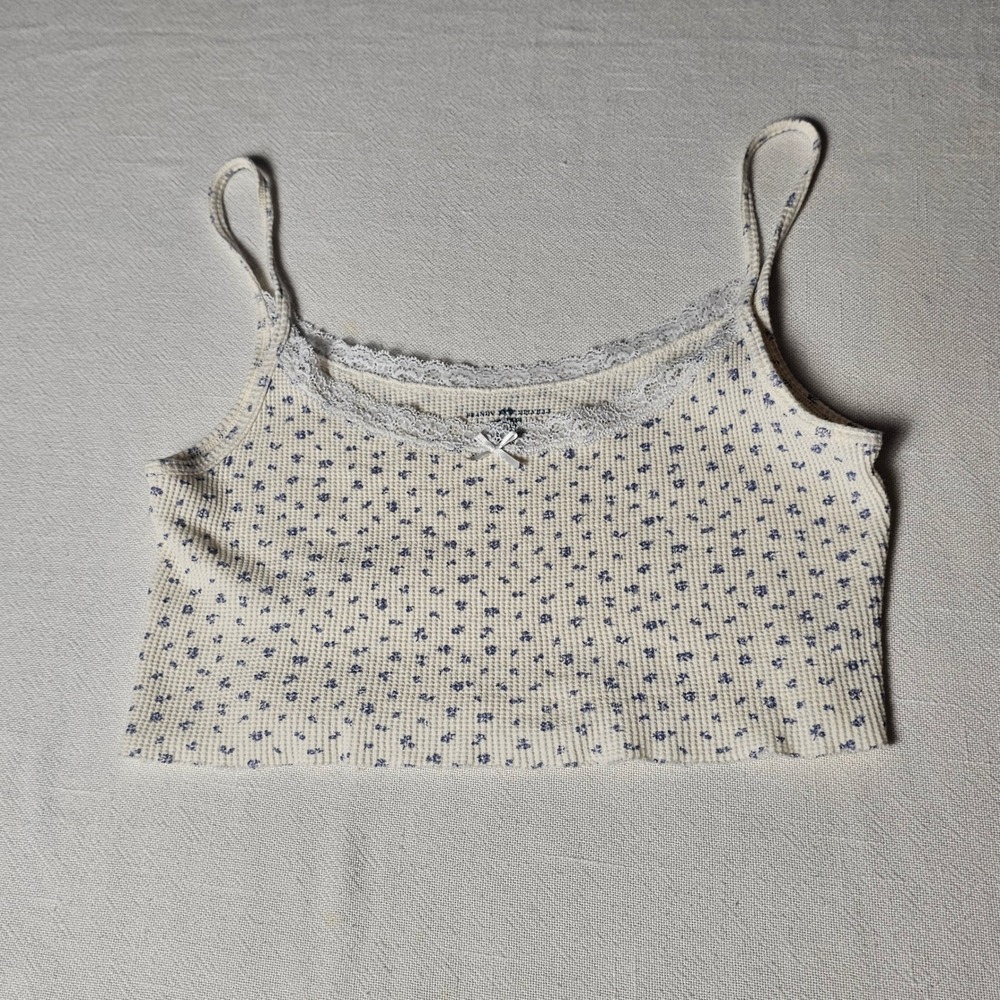 Brandy Melville Floral Waffle Knit Cami Lace Trim Bow Cropped Tank Top Cream